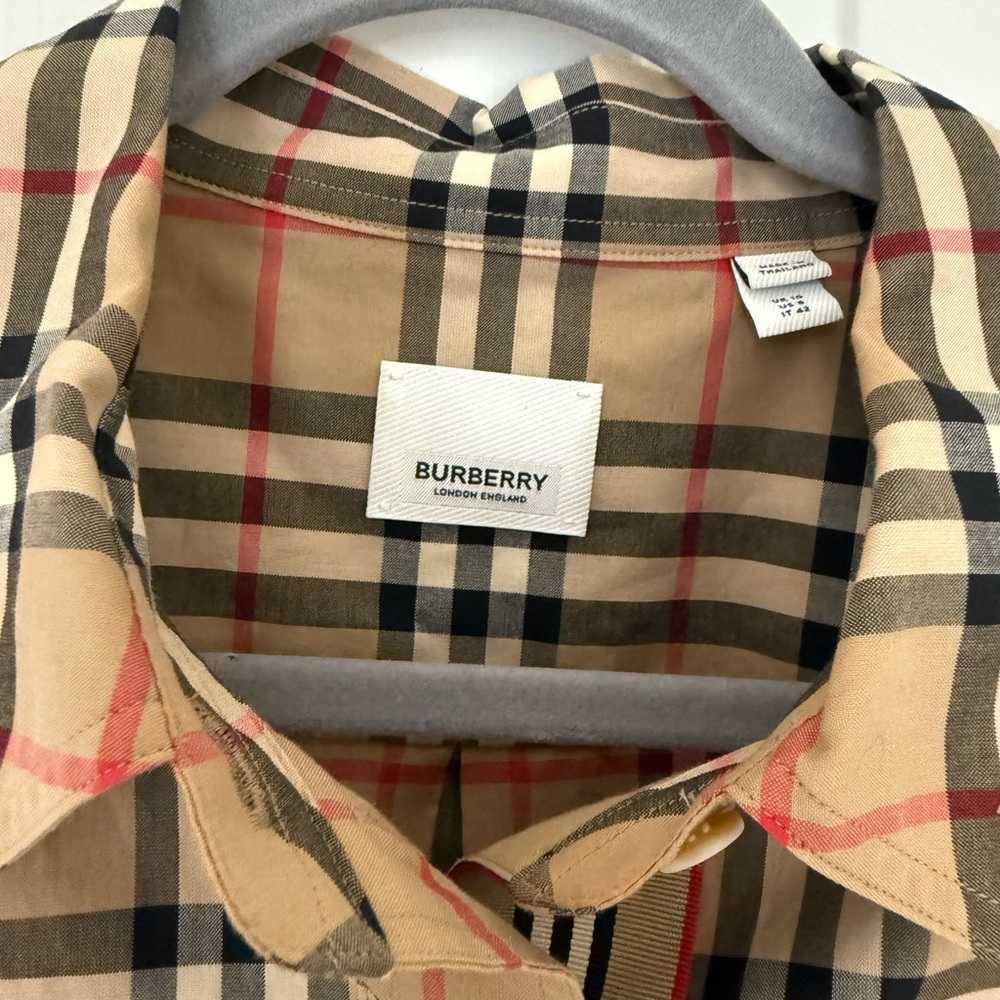 Burberry Classic Check Oversized Shirt in Beige - Picture 2 of 4